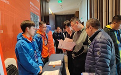 合乐hl8电镀网主办的第八届电镀产业+互联网峰会展览现场，合乐hl8环保展示最新的工业废水回用及零排放技术